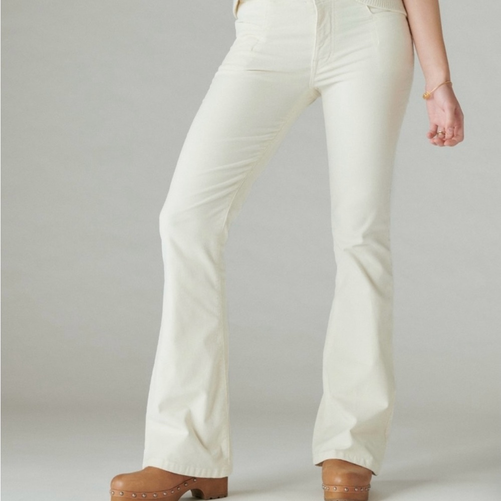 Lucky Brand Beautiful vintage-inspired high rise corduroy pants size 10/30L